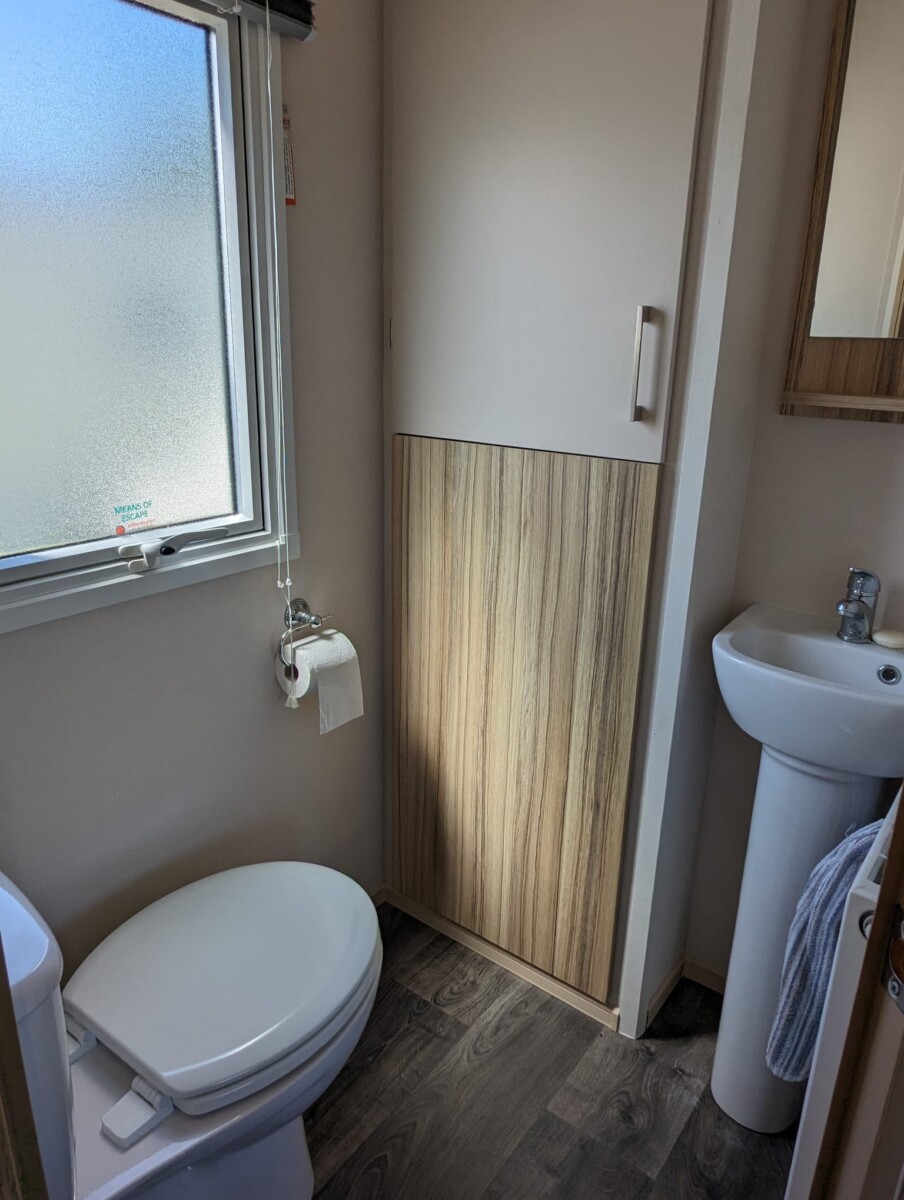 Caravan 0244 1