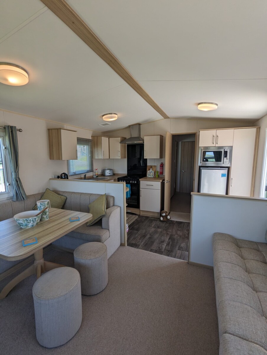Caravan 0244 13