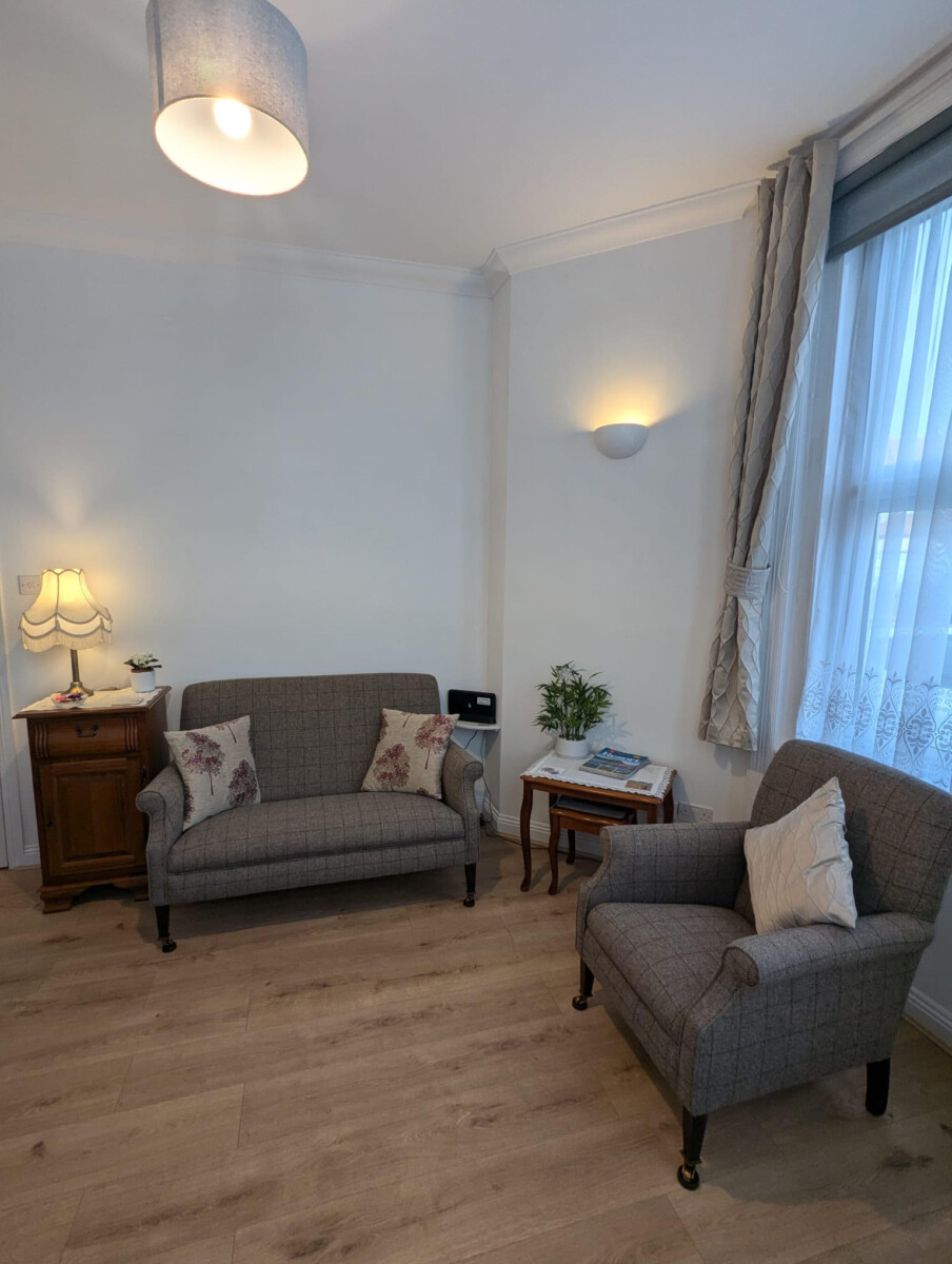 Swanage Apartment NEW 24