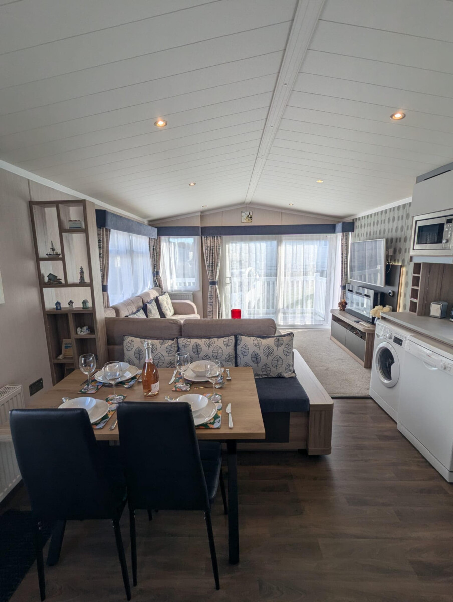 Caravan 0333 Nov 2025 15