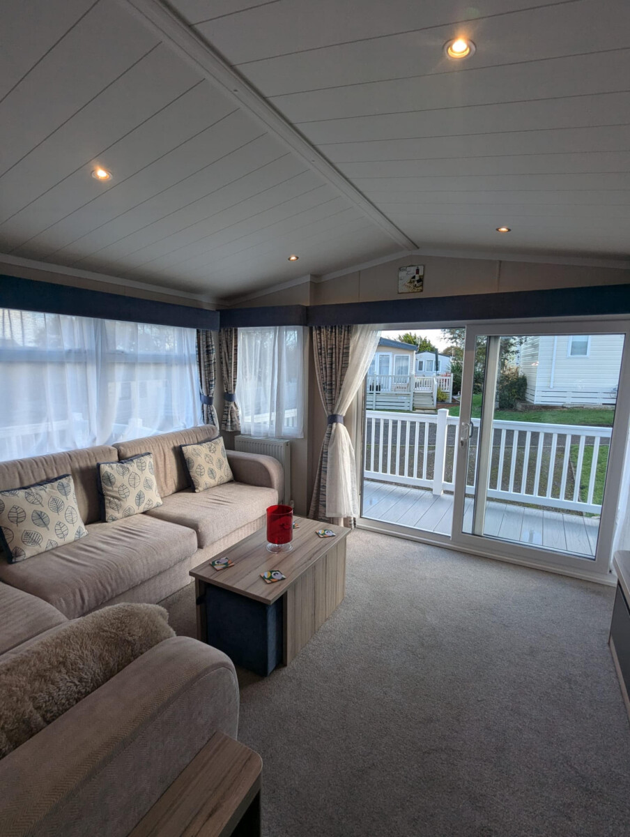 Caravan 0333 Nov 2025 16