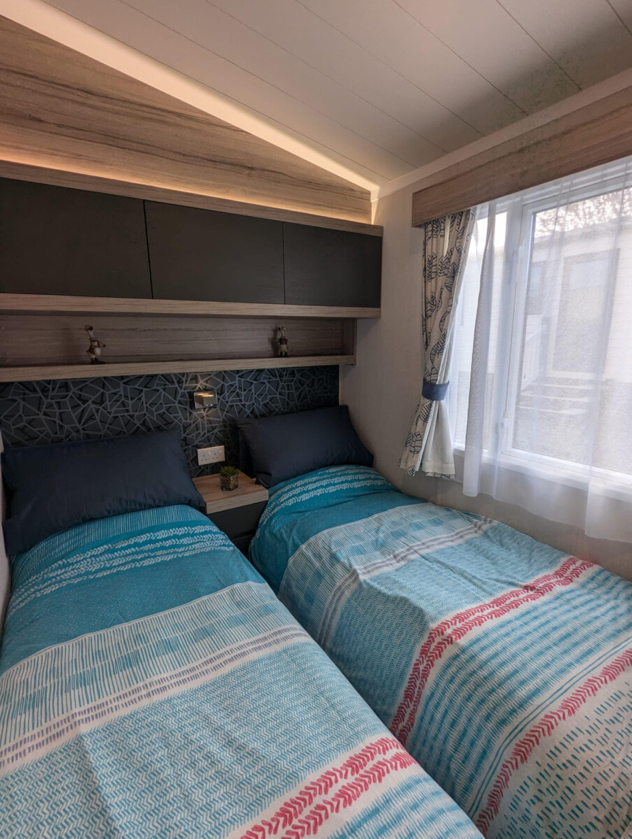 Caravan 0333 Nov 2025 8