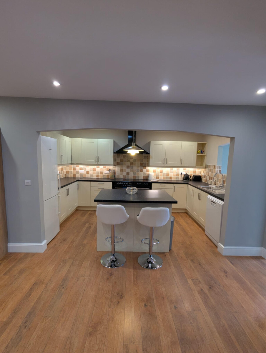 Charminster Holiday Home 1